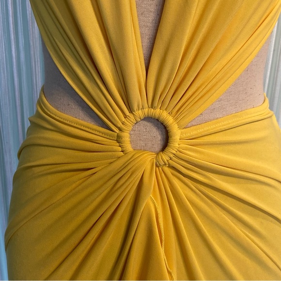 Rare Yellow Cut Out Open Back Maxi Dress - Picture 7 of 17